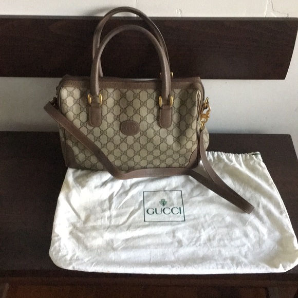 Authentic Gucci signature monogram satchel - Picture 2 of 10